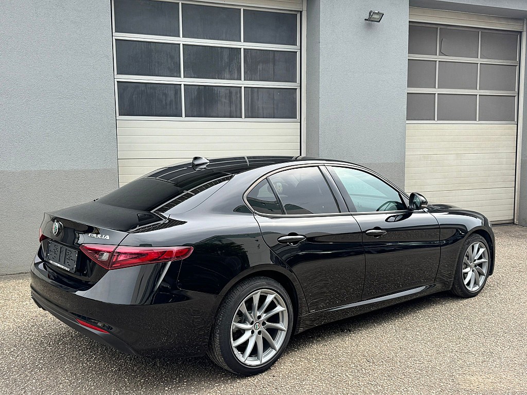 Alfa Giulia Super 2,2 160 ATX Aut.