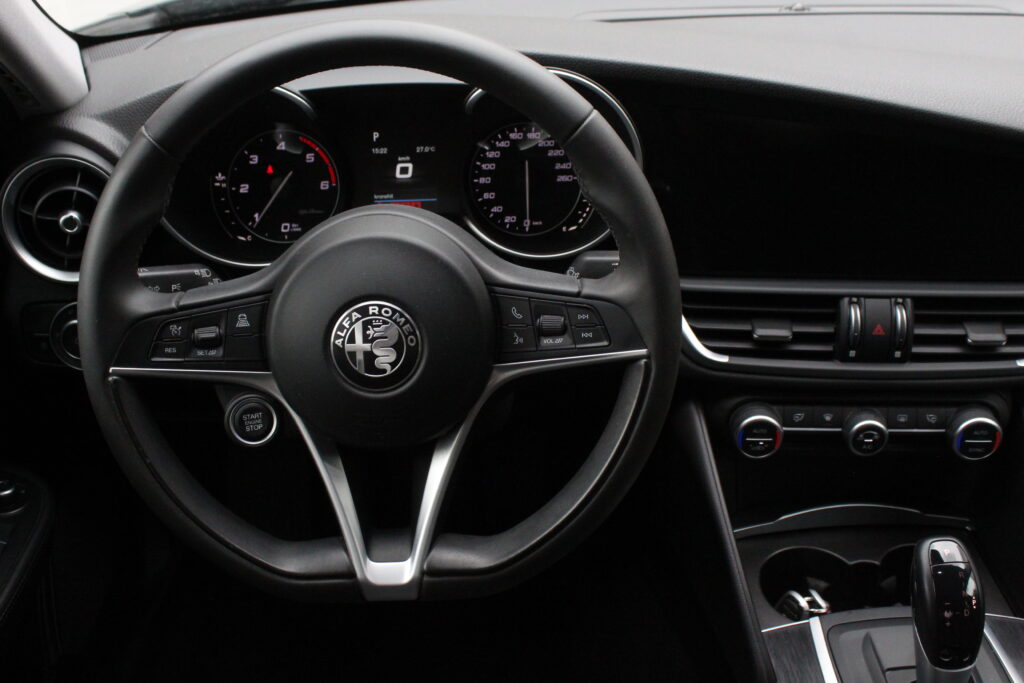 Alfa Giulia Super 2,2 160 ATX Aut.